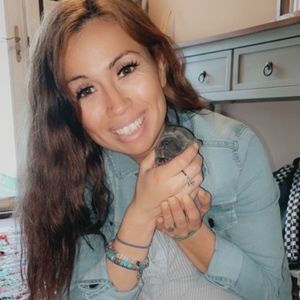 Meet your Posher, Linda